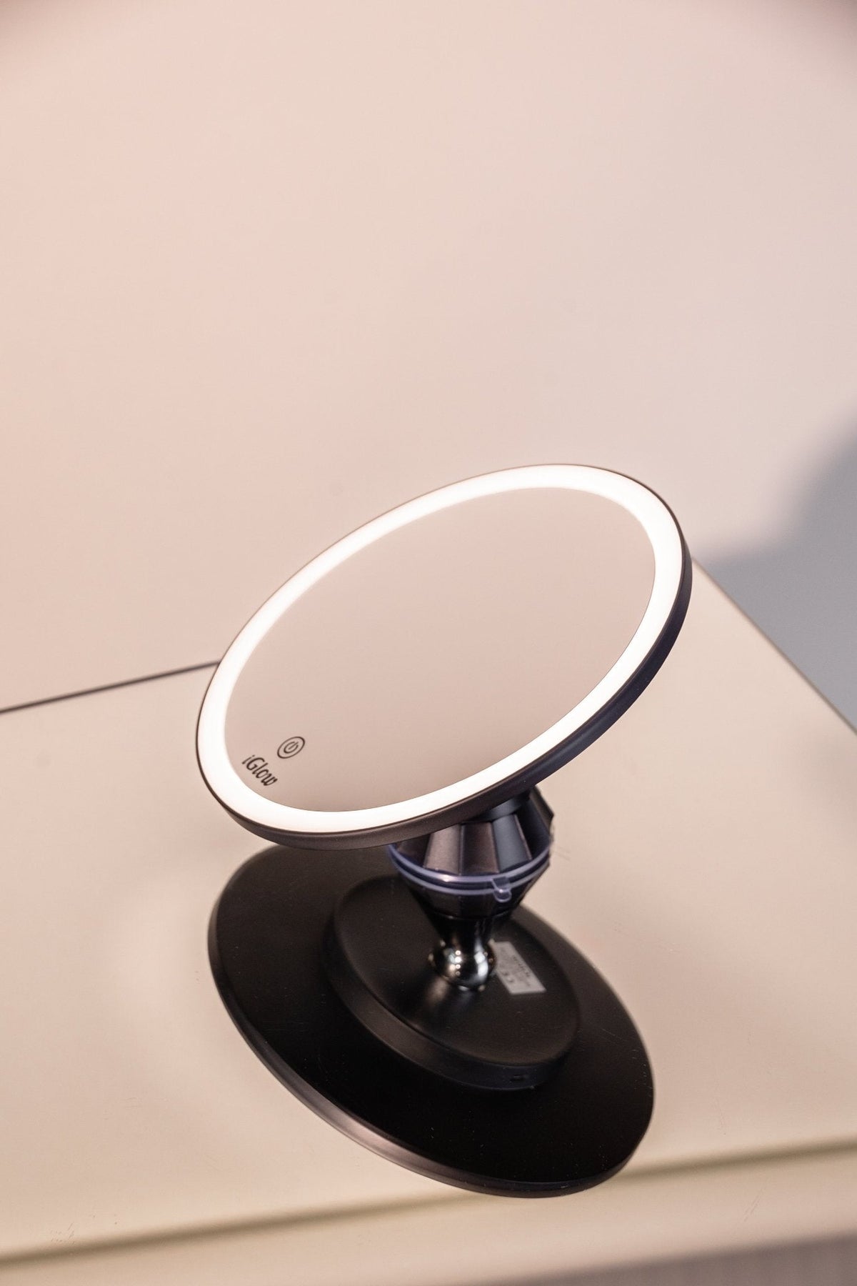 Halo Flex - LED Mirror with Suction Cup - iGlow Cosmetics