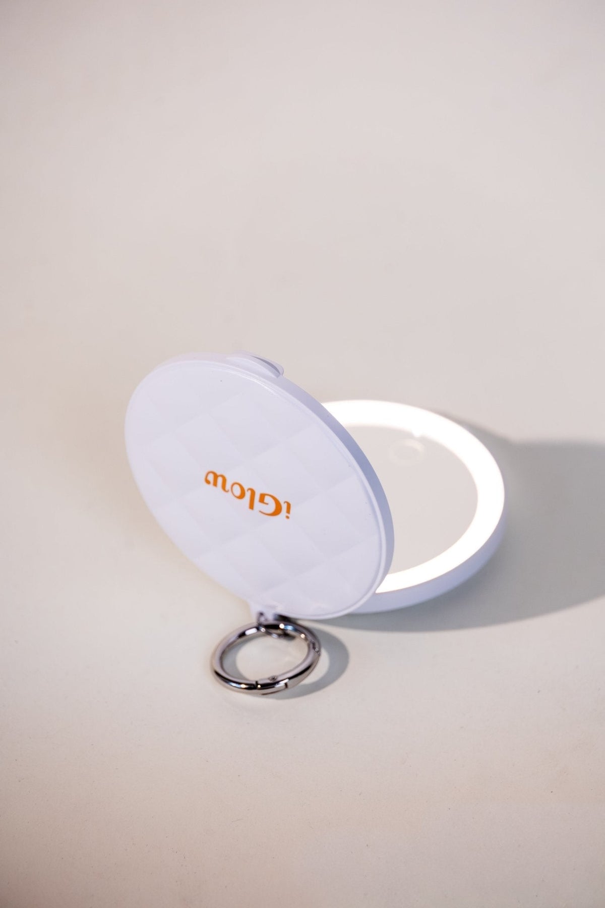 Halo Mini - LED Pocket Mirror - iGlow Cosmetics