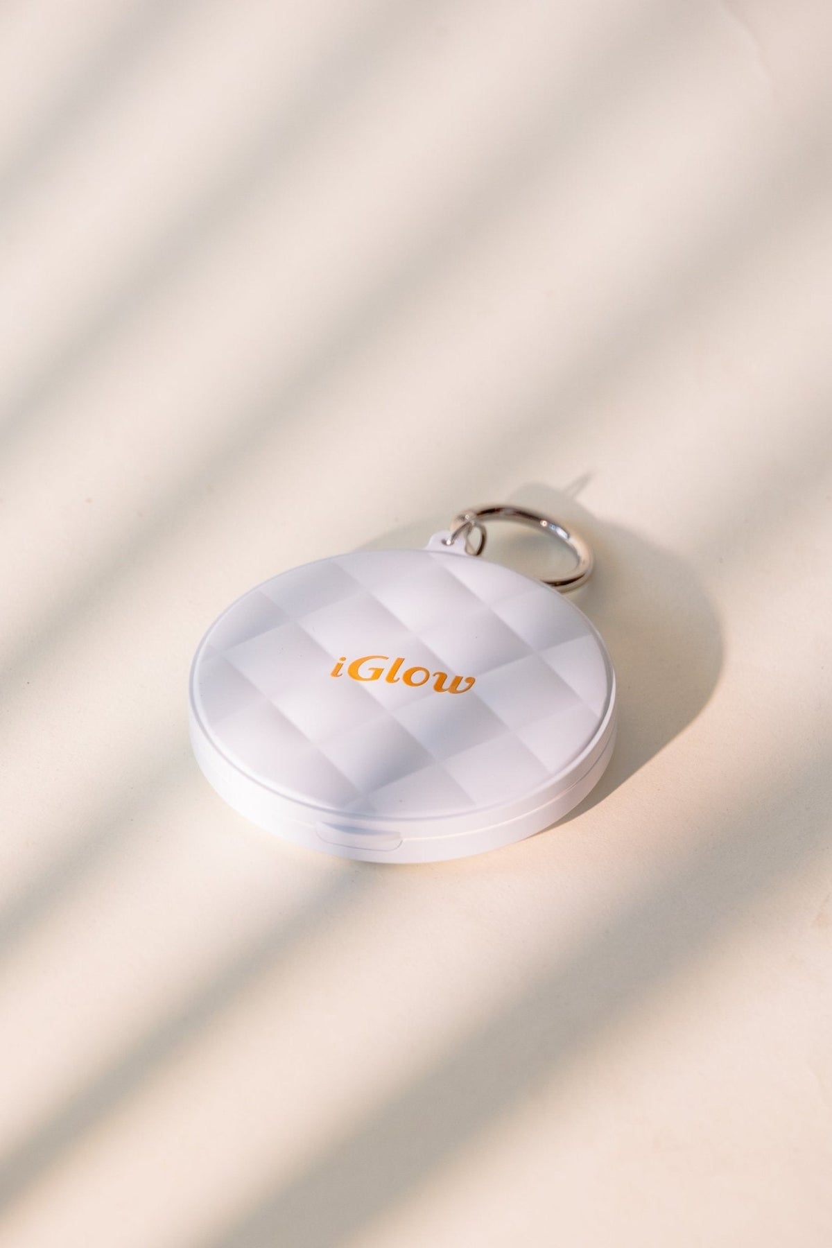 Halo Mini - LED Pocket Mirror - iGlow Cosmetics