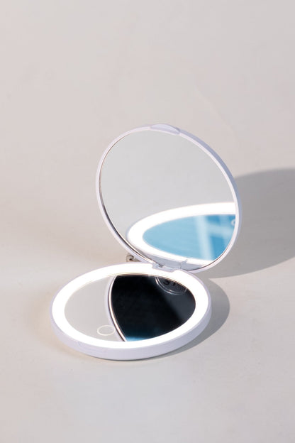Halo Mini - LED Pocket Mirror - iGlow Cosmetics
