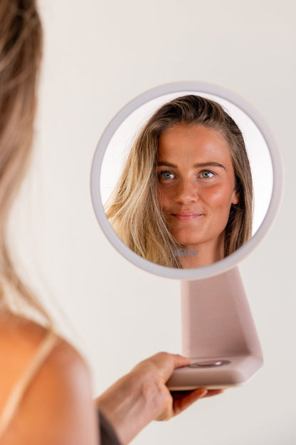Halo Pro - LED Makeup Mirror - iGlow Cosmetics